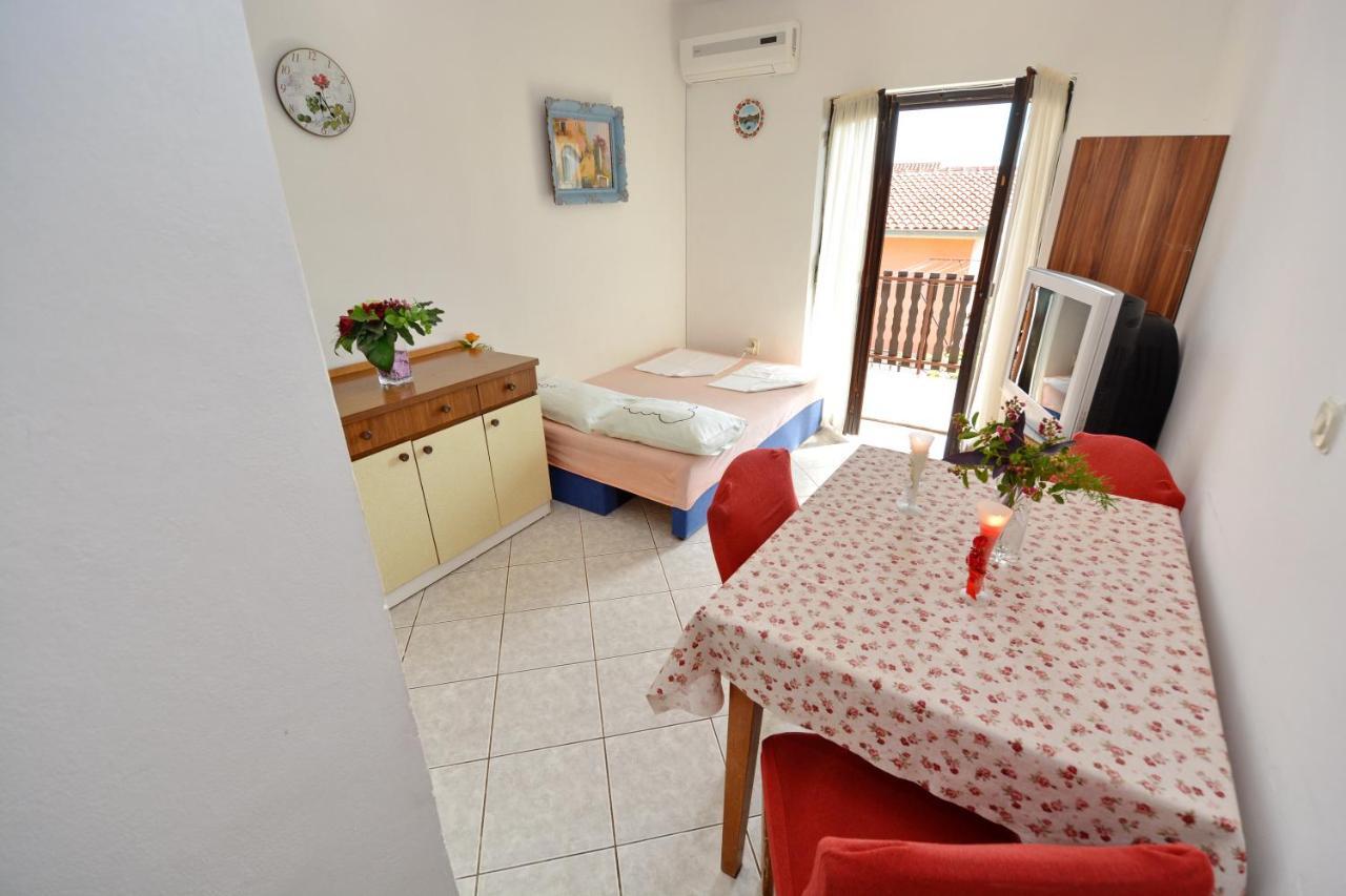Apartmani Irena Ciovo トロギール エクステリア 写真