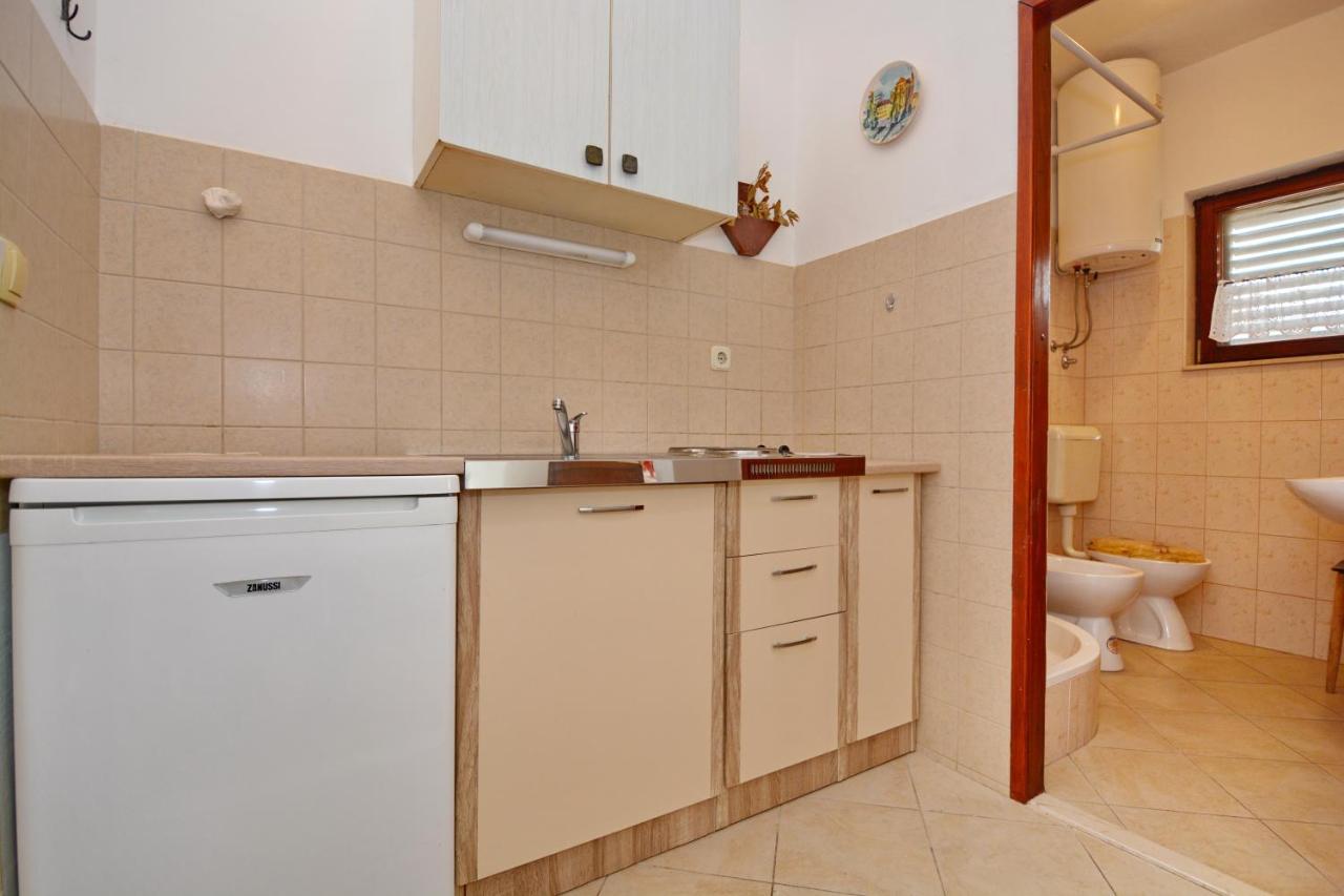 Apartmani Irena Ciovo トロギール エクステリア 写真