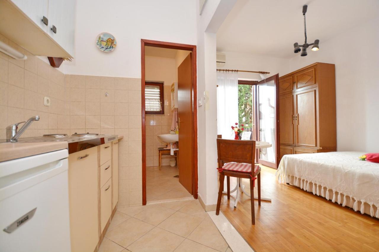 Apartmani Irena Ciovo トロギール エクステリア 写真