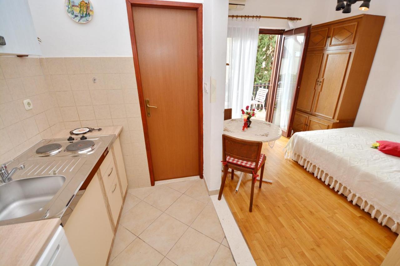 Apartmani Irena Ciovo トロギール エクステリア 写真