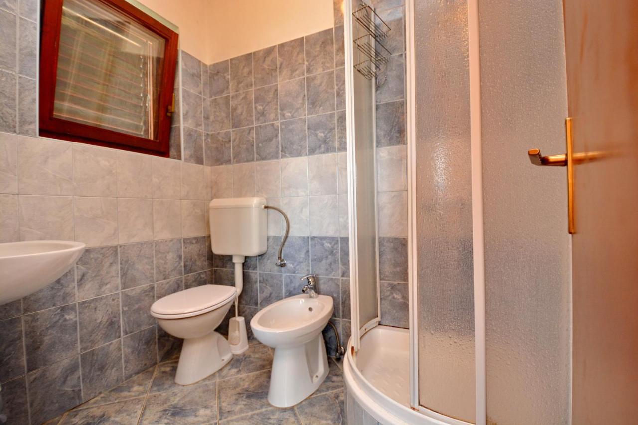 Apartmani Irena Ciovo トロギール エクステリア 写真